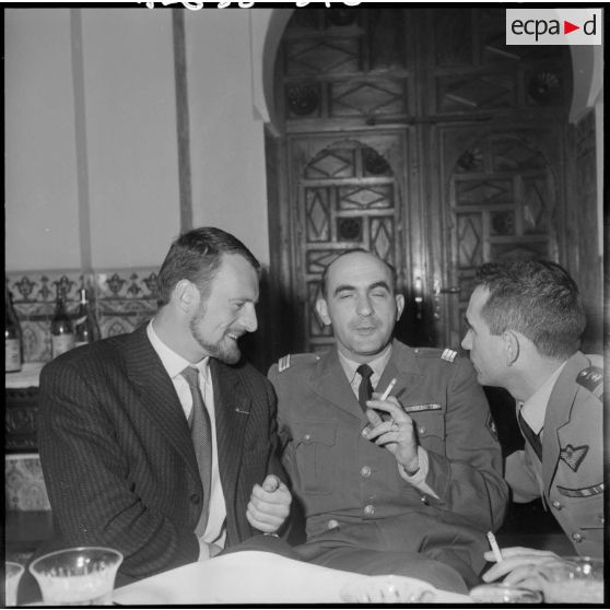 Alger. Repas des députés nouvellement élus au Palais d'Eté.