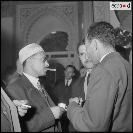 Alger. Réception pour les députés nouvellement élus, au Palais d'Eté.