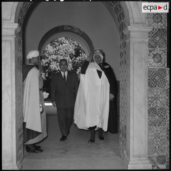 Alger, palais d'été. Réception pour les nouveaux députés.