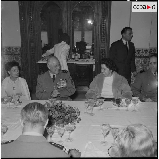 Alger. Réception au palais d'été, en l'honneur des nouveaux députés.