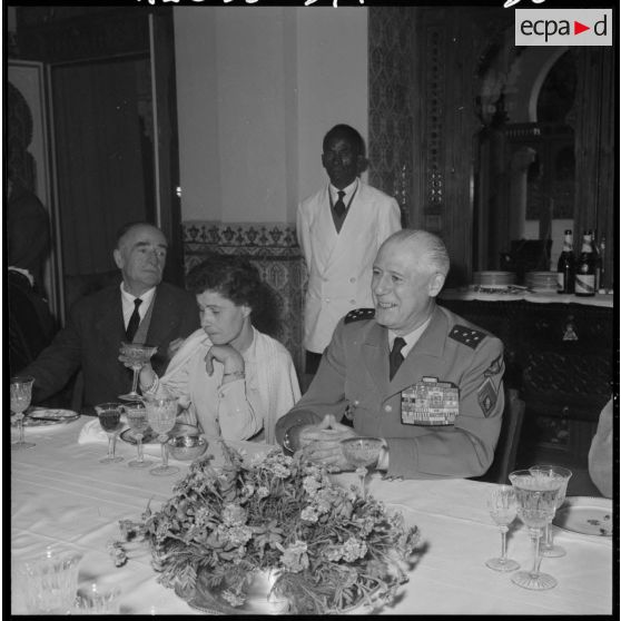 Alger. Réception au palais d'été, en l'honneur des nouveaux députés.