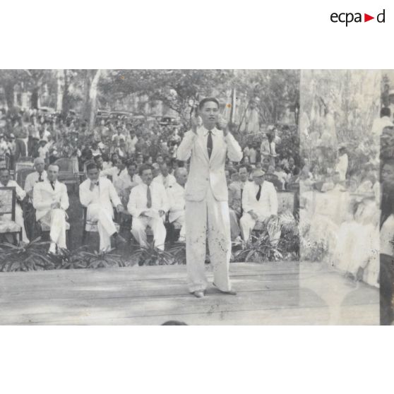 Fête enfantine chez le président. [description provisoire]