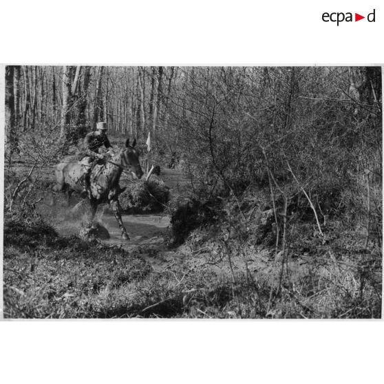 Tarbes - 1941 - passage de gué. [légende d'origine]<br>