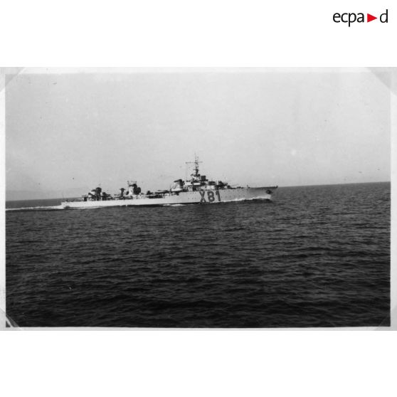 un aviso du groupe. [légende d'origine]