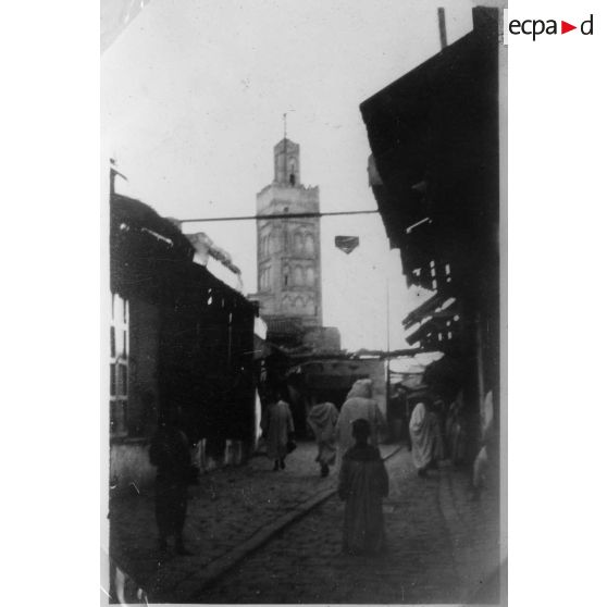 Maroc -1943 Meknes  La médina. [légende d'origine]