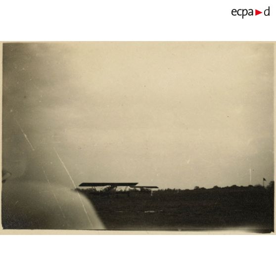 Escadre Vuillemin : 20 novembre 1933 -Ouakam. [légende d'origine]<br>