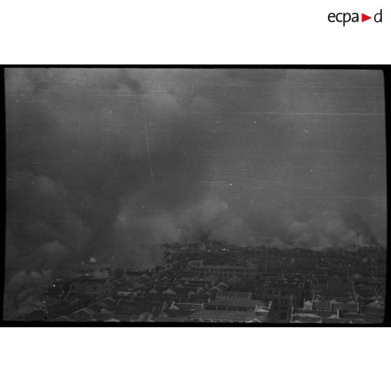 Bombardement japonais de Shanghai. [légende d'origine]