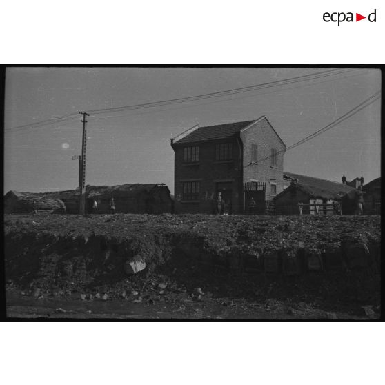 Bombardement japonais de Shanghai. [légende d'origine]