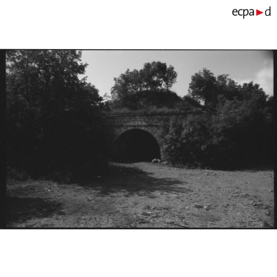 Traverse abri de la batterie annexe sud - 1991. [légende d'origine]