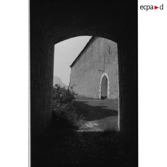 Fort des Trois Têtes. Dans le fort - 1992. [légende d'origine]