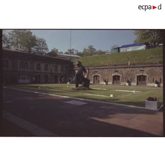 Cour n° 16. [légende d'origine]