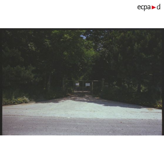 Fort de Witry-les-Reims. L'entrée depuis la route. [légende d'origine]