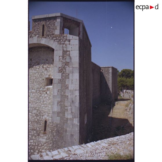 Fort Faron. Bastion nord-est et escarpe nord. [légende d'origine]