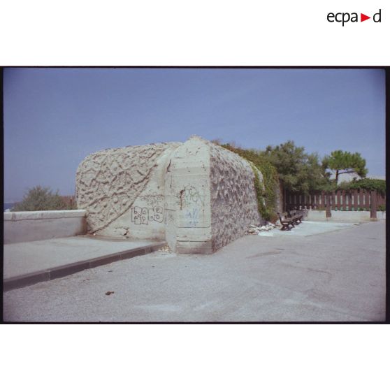 Batterie de Montredon. Arrière de casemate H671. [légende d'origine]