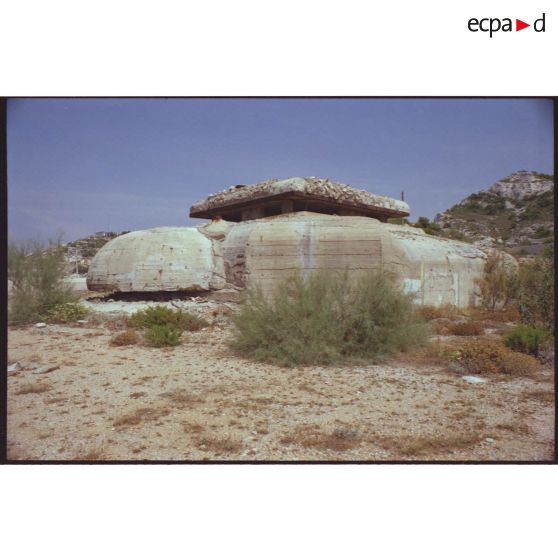 Batterie de l'Escalette. Poste de direction de tir allemand H636a. [légende d'origine]