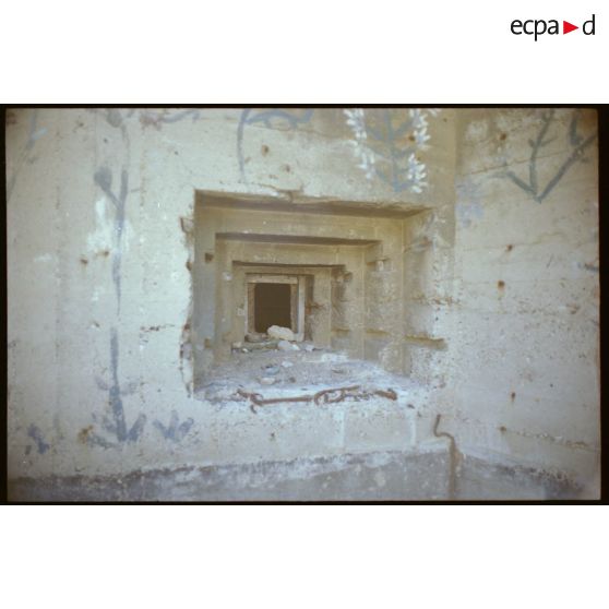 Batterie de l'Escalette. Créneau de défense. [légende d'origine]