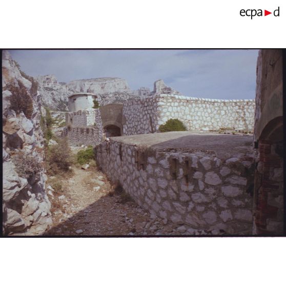 Batterie de Croisette. Accès à une cuve pour mortier. [légende d'origine]