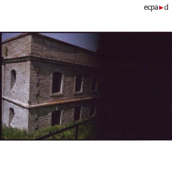 Fort du Sapey. Casernement du temps de paix. [légende d'origine]