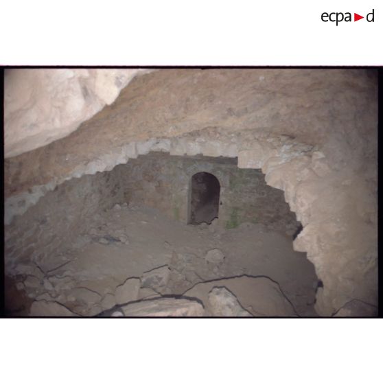 Accès aux galeries sud-est. [légende d'origine]