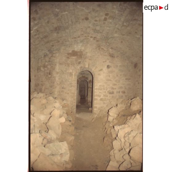 Les dessous du fort. [légende d'origine]