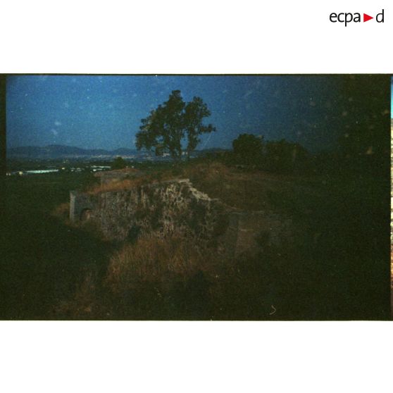 Batterie de Mauvanne (Hyères). Bastionnet sud-est défendant l'escarpe est et l'entrée de la batterie.