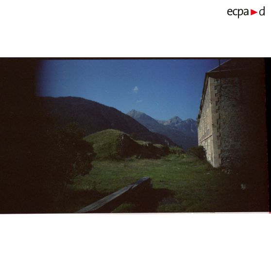 La montagne vue des casernes. [légende d'origine]