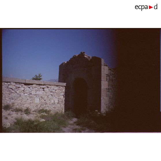 Débouché d'un escalier sur un bastion. [légende d'origine]