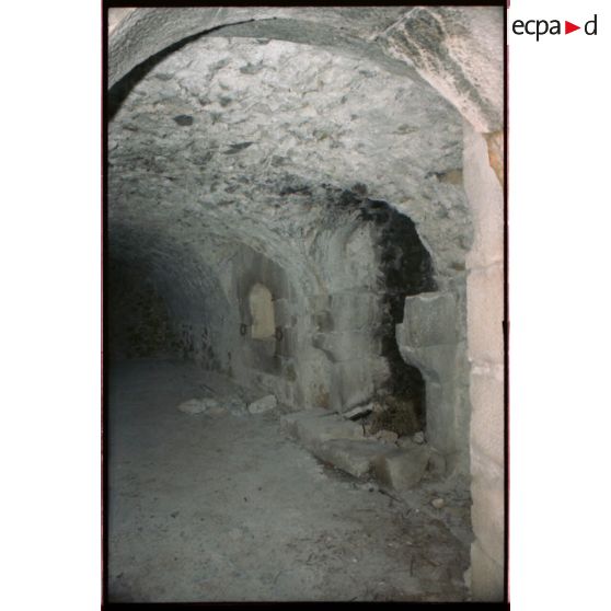 Fort Dauphin. Galerie casematée. [légende d'origine]