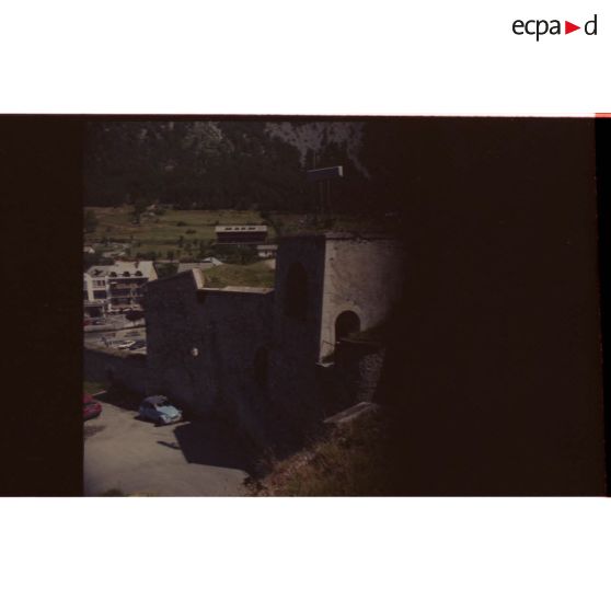 Citadelle de Briançon. Arrière des défenses nord. [légende d'origine]<br>
