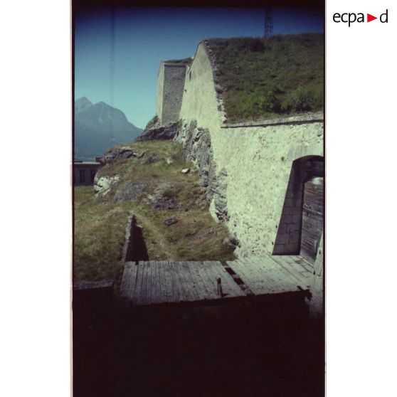 Citadelle de Briançon. Flanc est. [légende d'origine]<br>