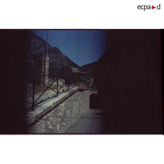 Citadelle de Briançon. Dans le fort du Château. [légende d'origine]<br>
