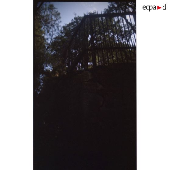 Fort de la Bayarde. Grille défensive. [légende d'origine]