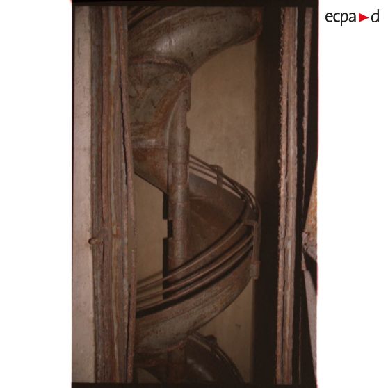 Monte Grosso. Goulotte d'évacuation des douilles. [légende d'origine]