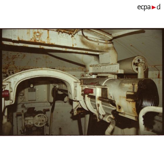 Monte Grosso. Canons de 75 mle 33. [légende d'origine]