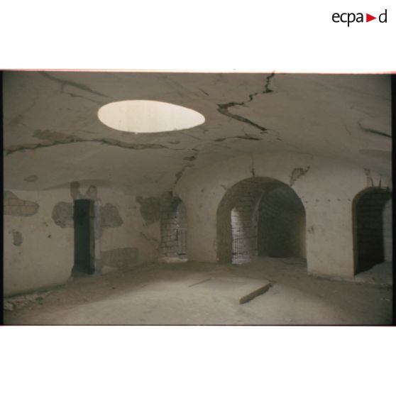 Chambre de tir de la casemate cuirassée du saillant 2. [légende d'origine]