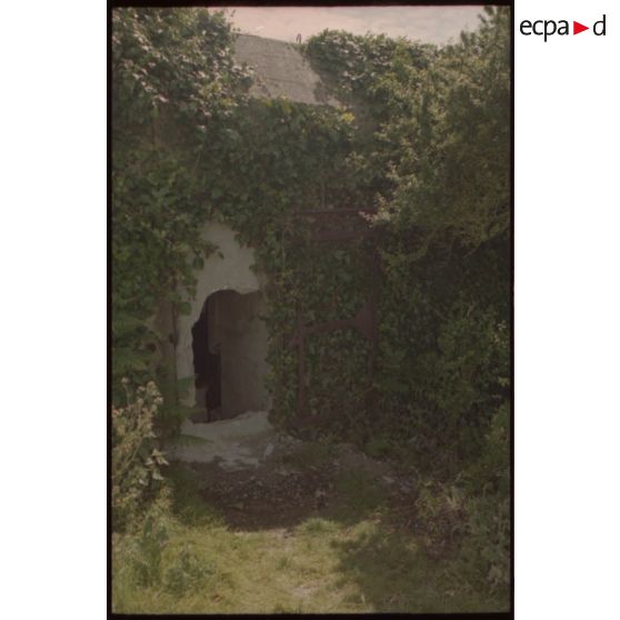 Accès à une casemate M270. [légende d'origine]