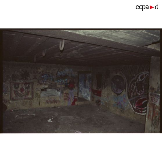 Intérieur d'une casemate M270. [légende d'origine]