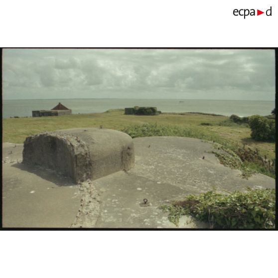 Dessus du poste de direction de tir français et traces du local de télémétrie. [légende d'origine]