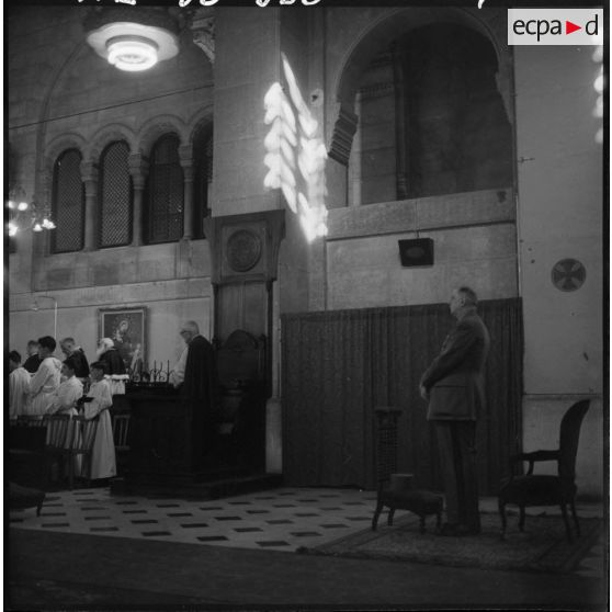 Une messe en la cathédrale d'Alger.