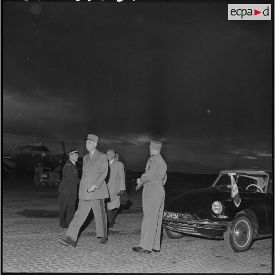 Maison-Blanche. Départ du général de Gaulle.