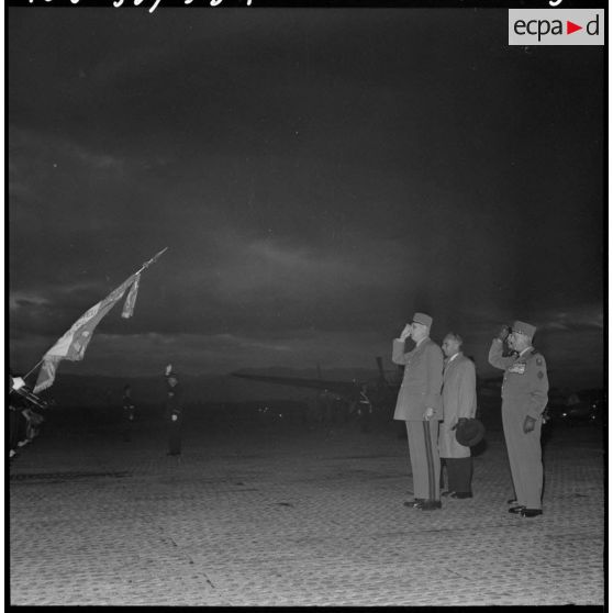 Maison-Blanche. Départ du général de Gaulle.