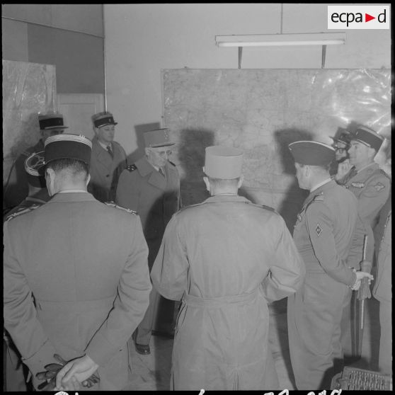 Région d'Aumale. Le général Zeller au poste de Dechmia.