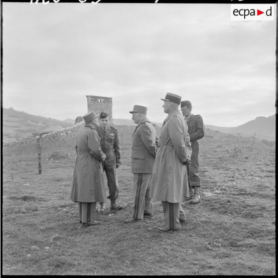 Région d'Aumale. Le général Zeller au poste de Dechmia.