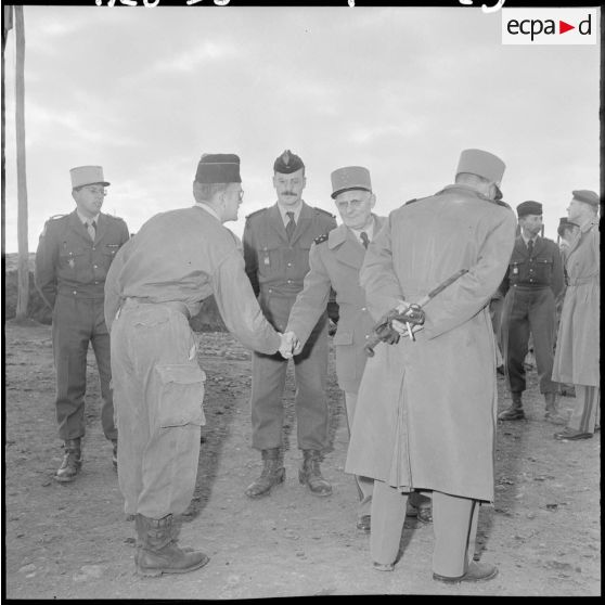 Région d'Aumale. Le général Zeller au poste de Ouled Moussa.