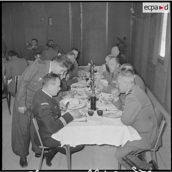 Inspection du général Allard dans l'est constantinois. Réception.