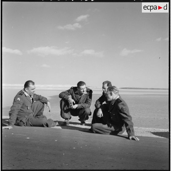 N'Goussa. Des soldats.