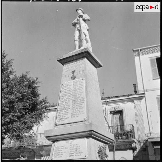 Birkadem. Monument aux morts.