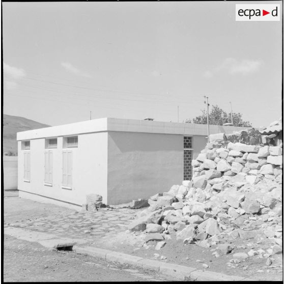 Orléansville. Nouvelle maison d'un sinistré.