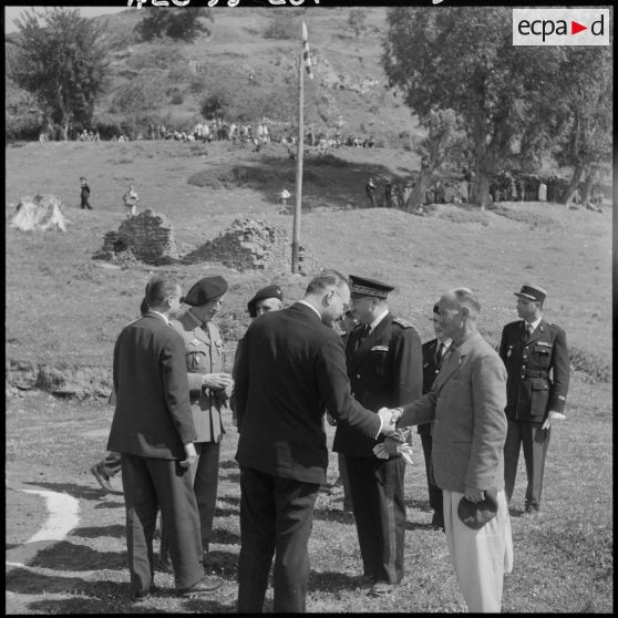 Taourirt Mimoun. Arrivée de Paul Delouvrier et du général Faure.