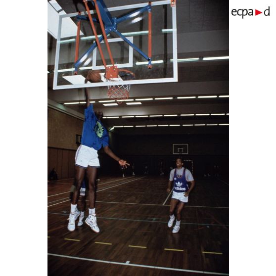 Paris 12e. Ministère des Finances.  Le gymnase.